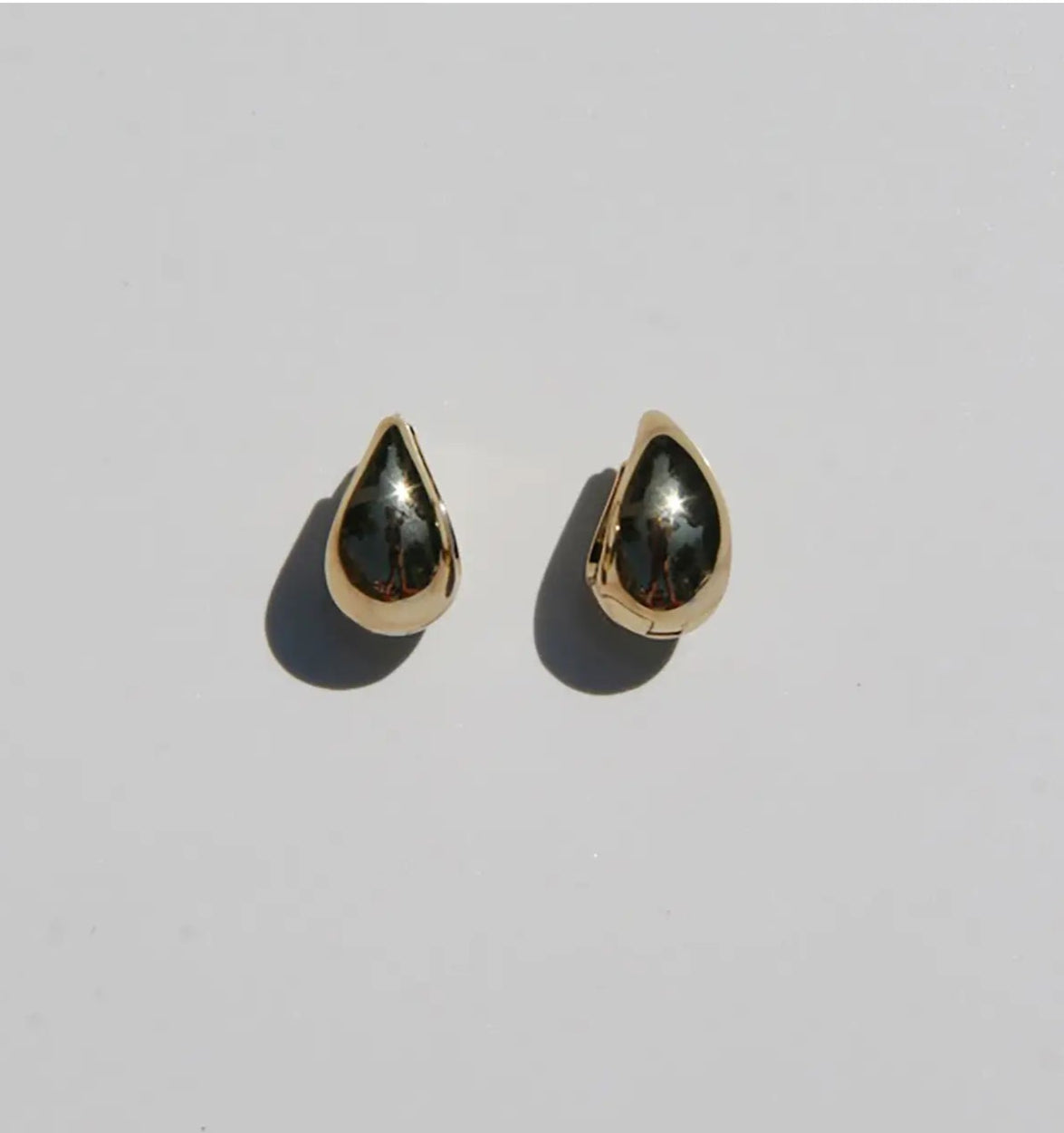 Tulip Gold-Filled Huggie Earrings