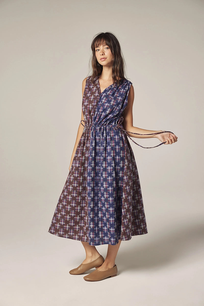 Contrast V-Neck Dress