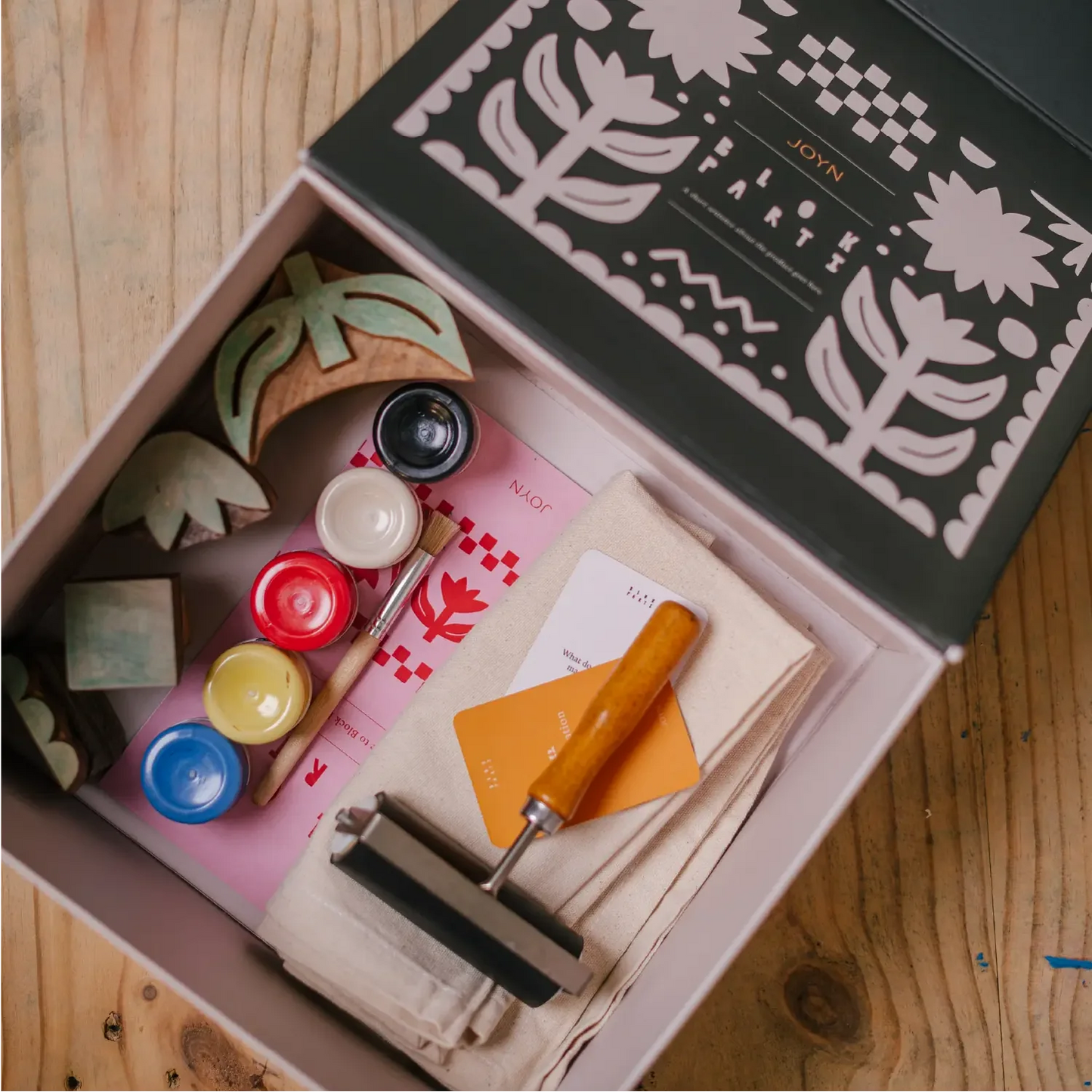 Blok Parti - Printed Tote Kit