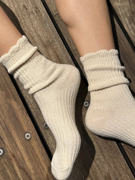 Linen Scallop Socks | Multiple Colors