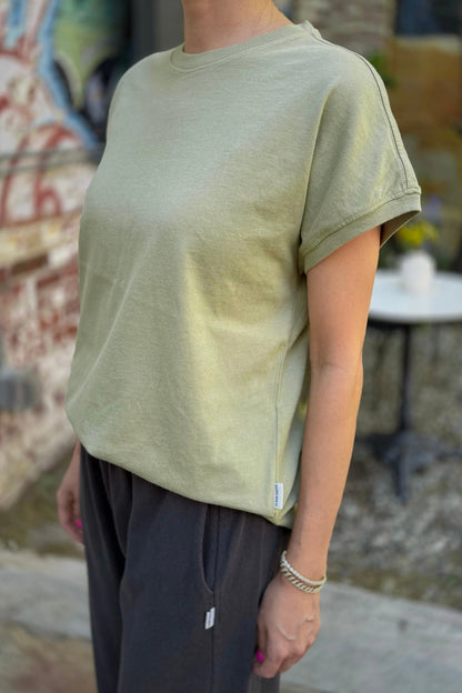 Ease Tee | Multiple Colors