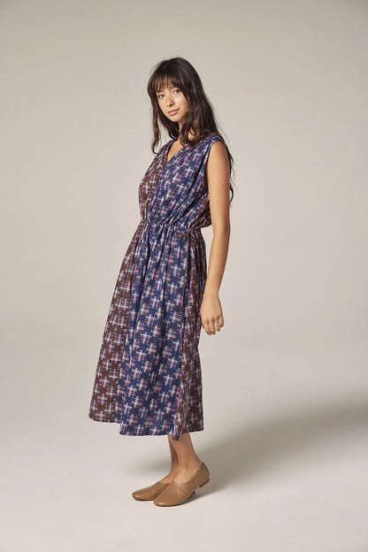 Contrast V-Neck Dress
