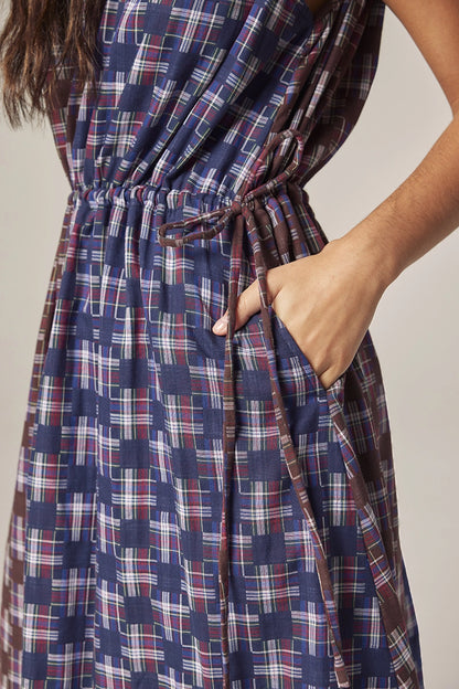 Contrast V-Neck Dress
