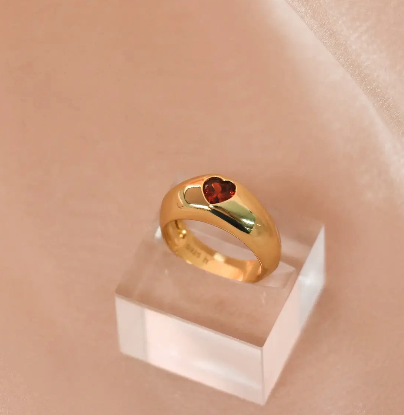 The Valentini Ring