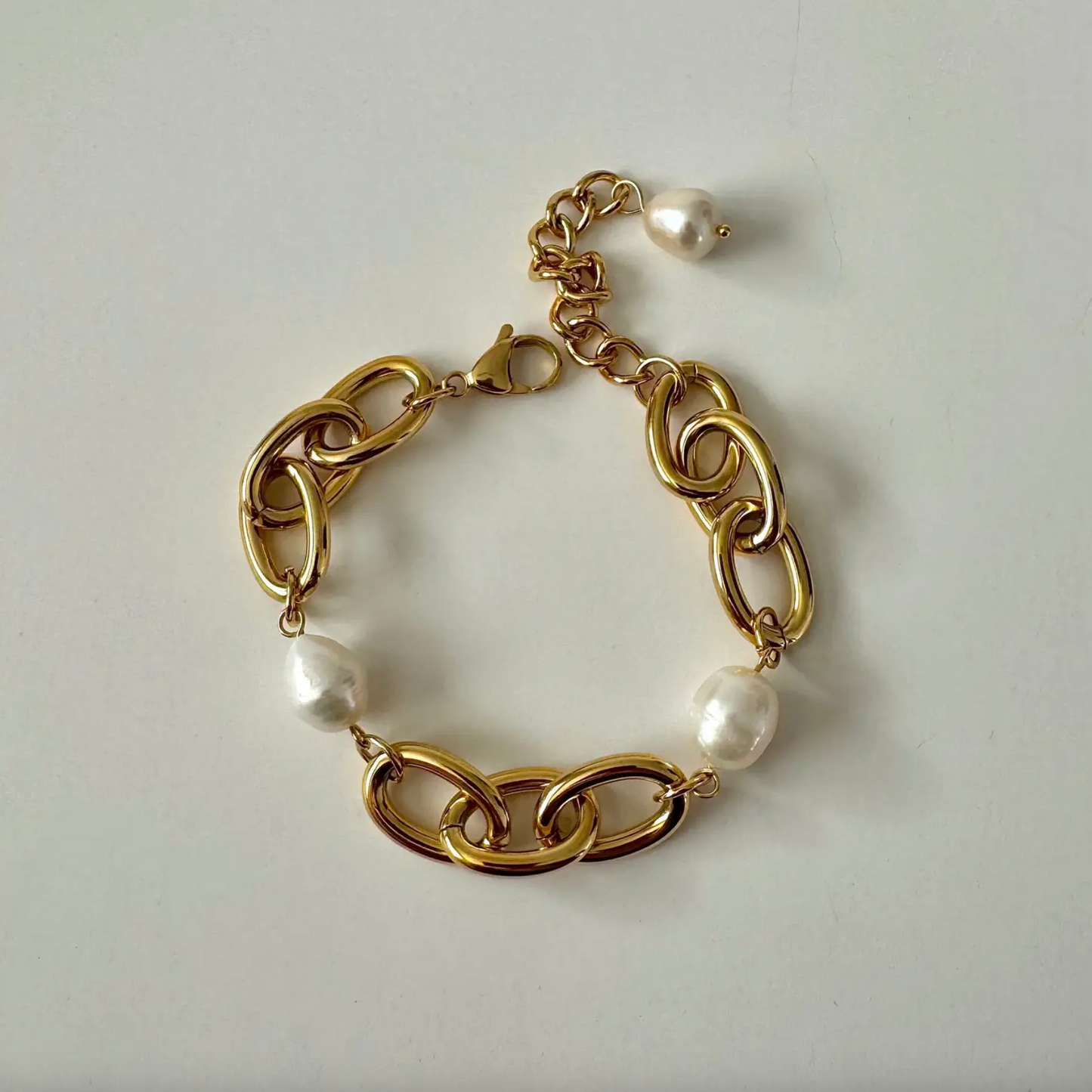 Anna Pearl Bracelet