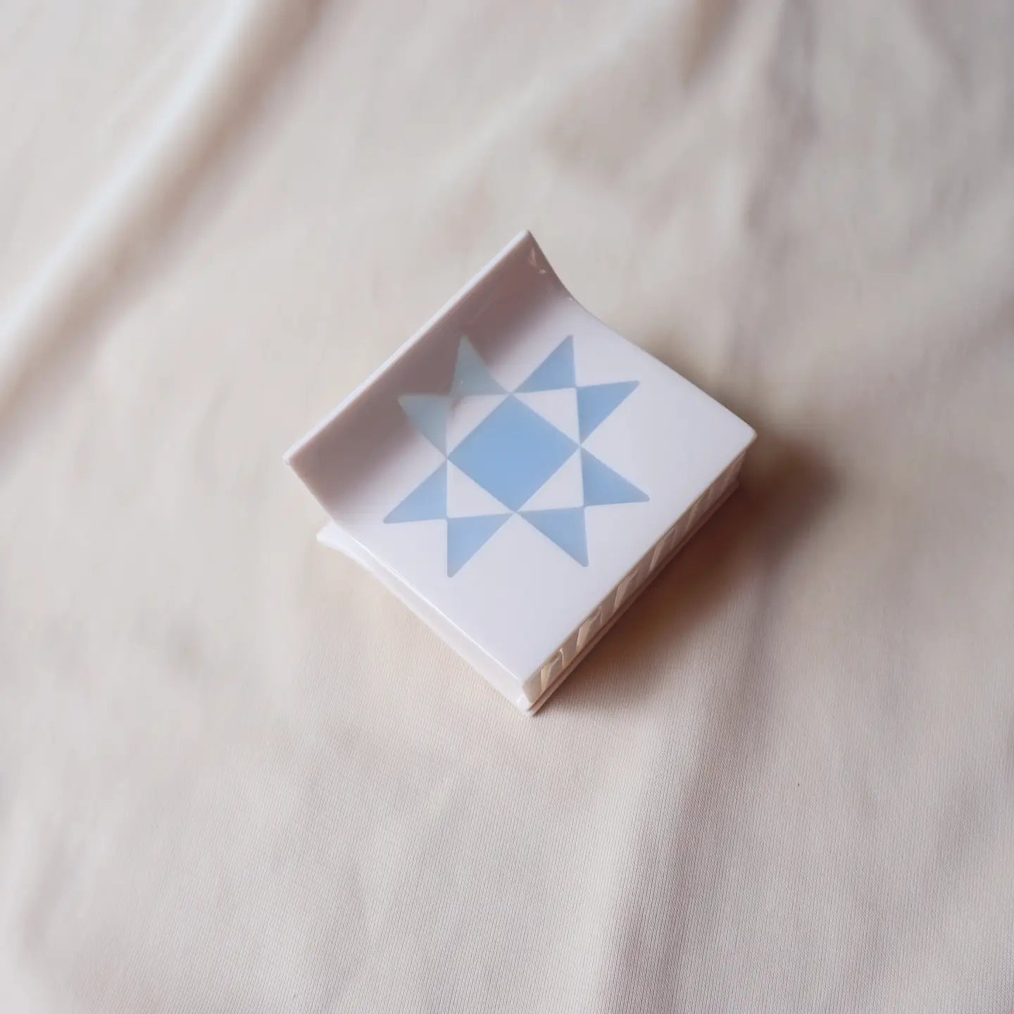 Faded Denim Quilt Claw