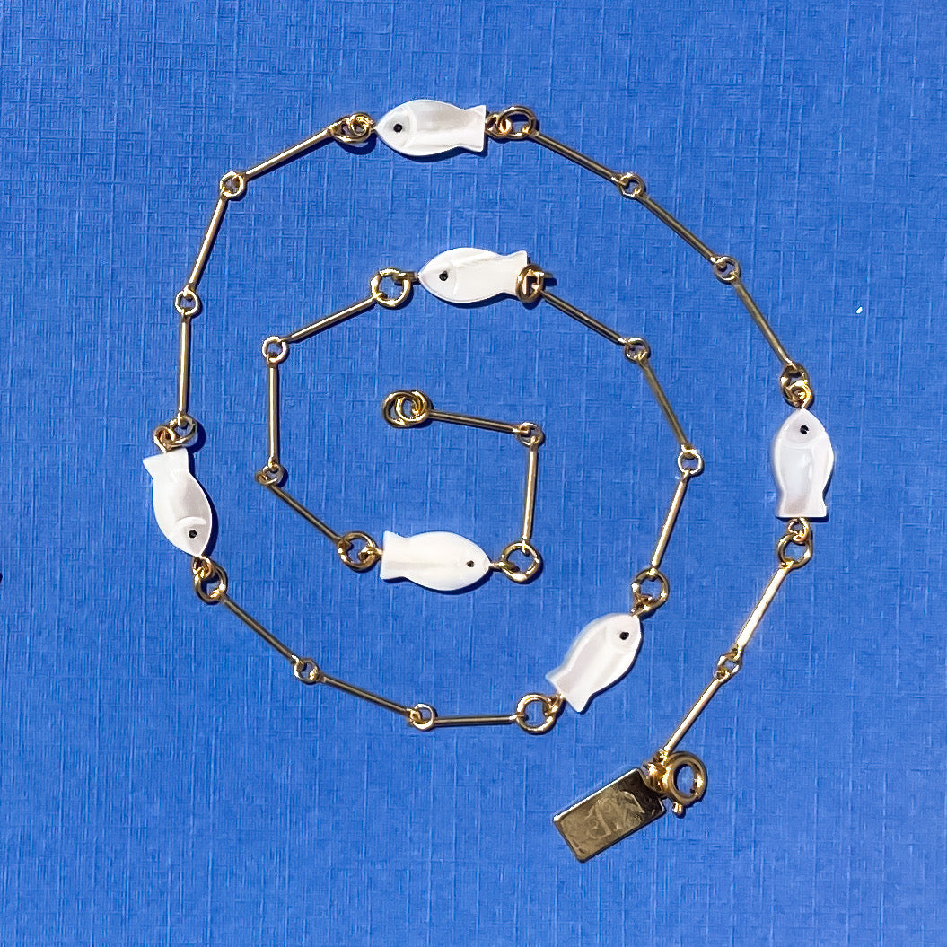 Fishy Necklace | Mother of Pearl